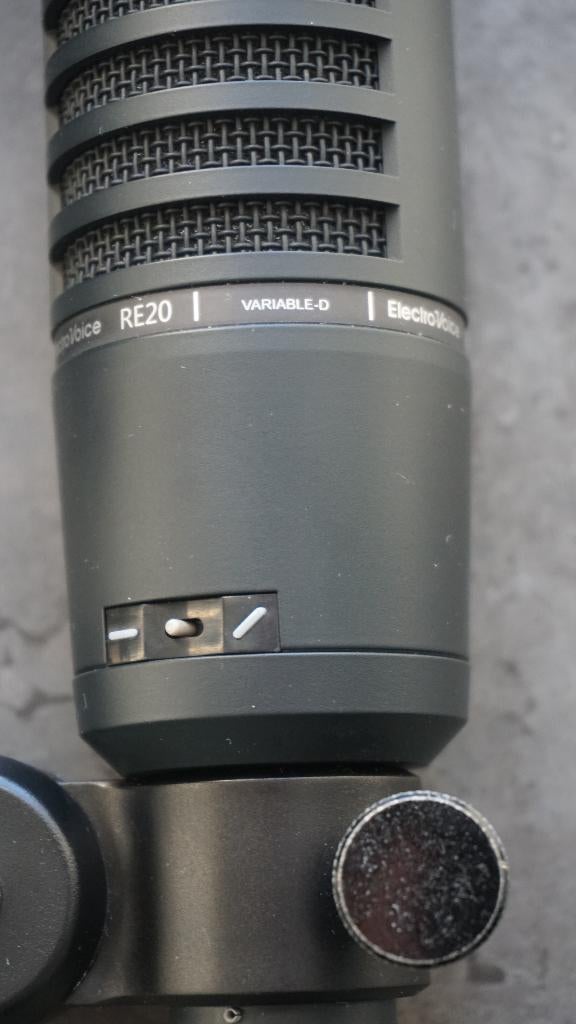 Electro-Voice RE20 - Black Dynamische Microfoon, Musique & Instruments, Microphones, Enlèvement ou Envoi, Comme neuf, Micro studio