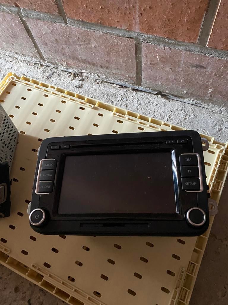 Autoradio Bluetooth Golf Volkswagen, Autos : Divers, Autoradios, Enlèvement, Comme neuf