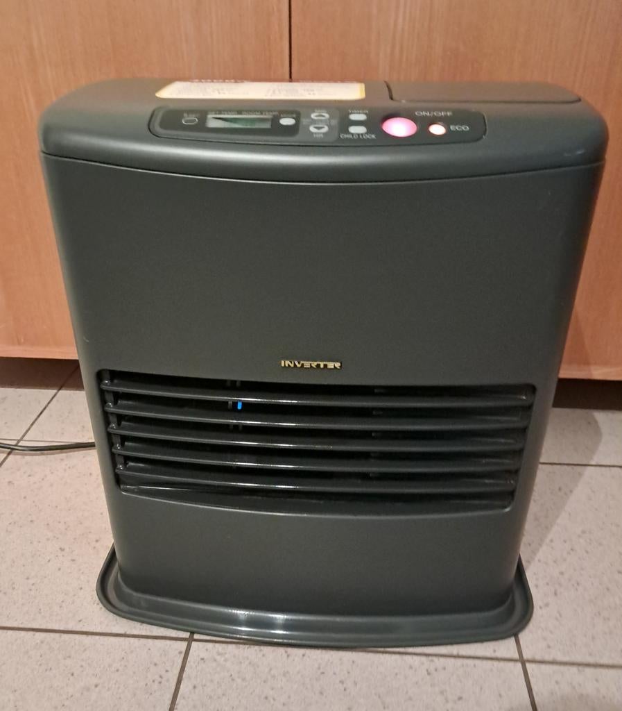 Inventer 6026  Kachel 4000 W + Elektrische brandstofpomp, Ophalen, Zo goed als nieuw