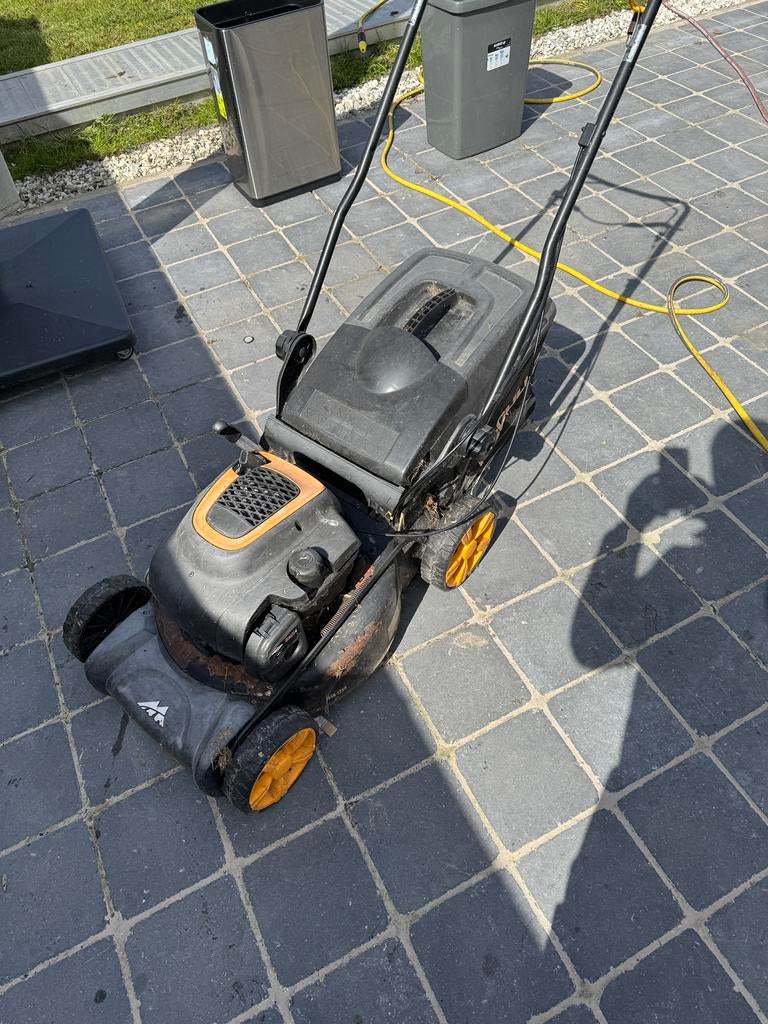 Tondeuse a donner, Jardin & Terrasse, Enlèvement, Utilisé, Tondeuses à gazon à essence, Sac de ramassage