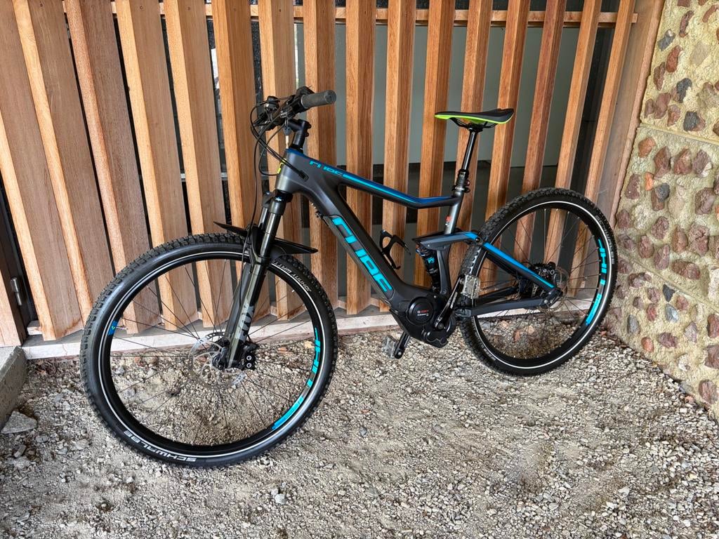 CUBE Hybrid 120 pk CARBON, Fietsen en Brommers, Ophalen, Zo goed als nieuw