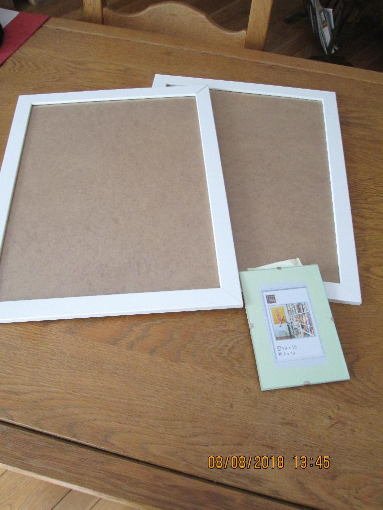 Cadre. Encadrement en bois., Enlèvement, Neuf, Bois