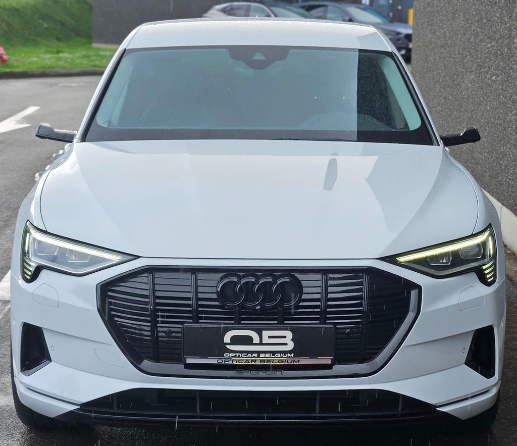 *** Audi Q8 E-Tron - Sportback - S-Line - Audi Garantie ***, Auto's, Audi, Automaat, Zwart, Wit, Leder