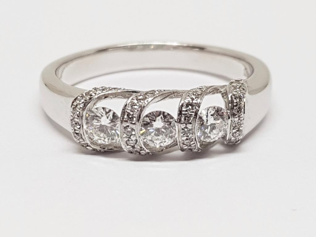 Diamant Memory Ring 0.60ct., Bijoux, Sacs & Beauté, Bagues, Neuf, Enlèvement ou Envoi, Or, Or