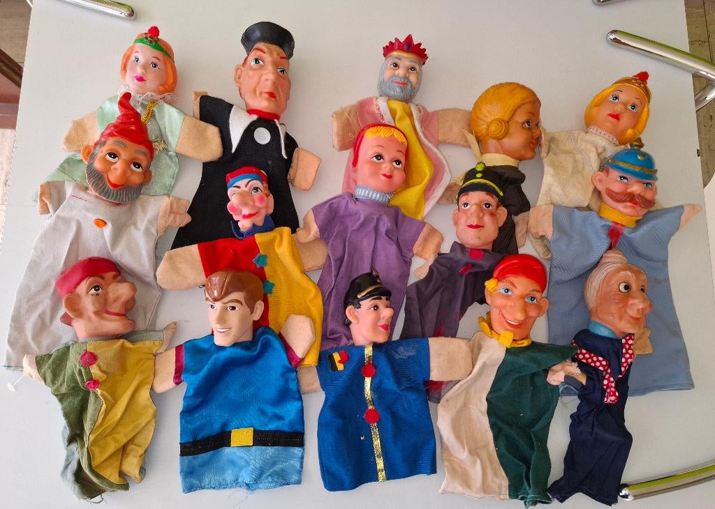 15 vintage Poppenkastpoppen handpoppen, Antiek en Kunst, Ophalen of Verzenden
