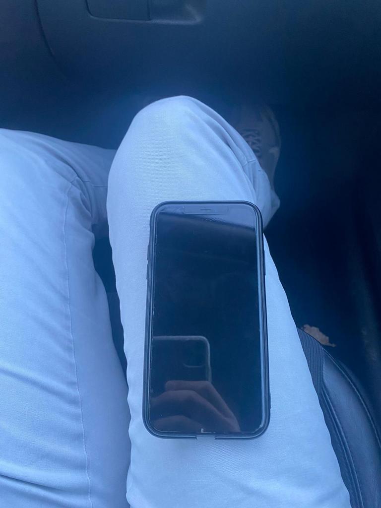 Iphone 11 noir, bon état, Avec simlock (verrouillage SIM), 128 GB, Enlèvement ou Envoi, IPhone 11