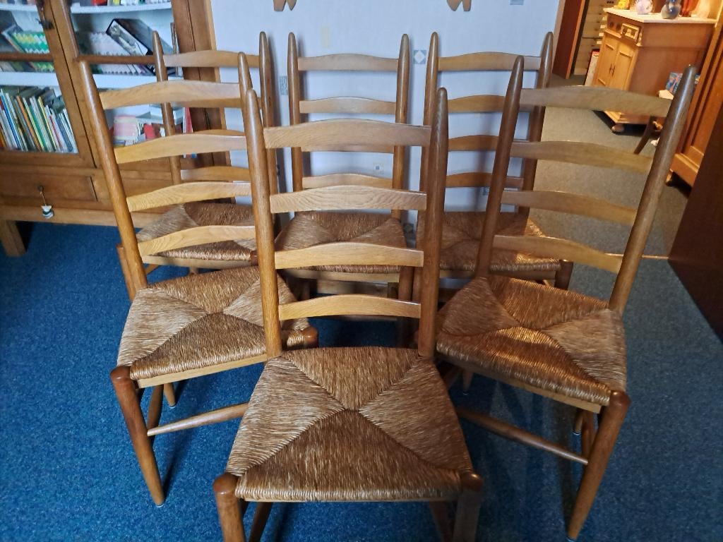 CHAISES EN BOIS, Enlèvement, Bois