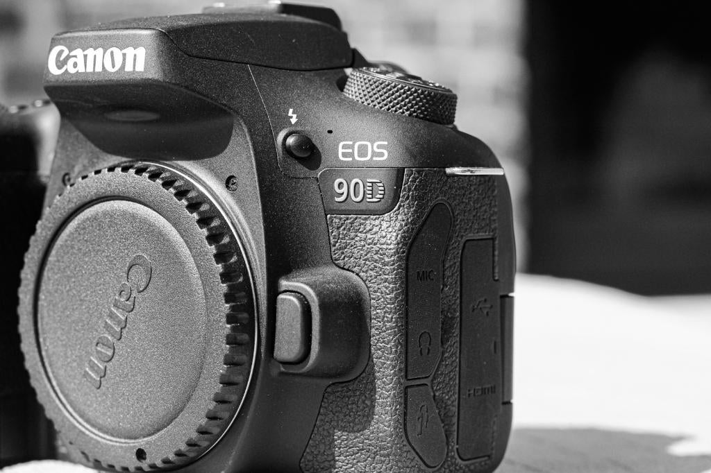 comme neuf canon 90D ,4900 clics ,top reflex apsc, TV, Hi-fi & Vidéo, Canon, Comme neuf, Enlèvement, Reflex miroir