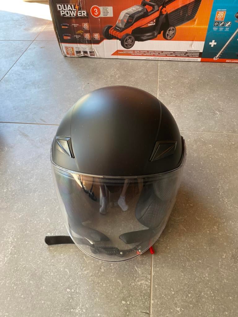 Motor helm vrouwen, Fietsen en Brommers, Brommerhelmen, Ophalen, Zo goed als nieuw, Medium
