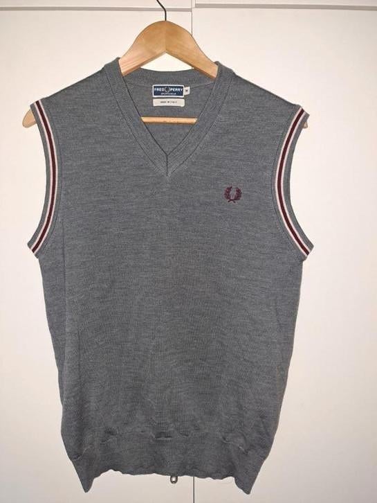 Fred Perry pour femme taille 38 100 % laine mérinos fabriqué, Enlèvement, Comme neuf