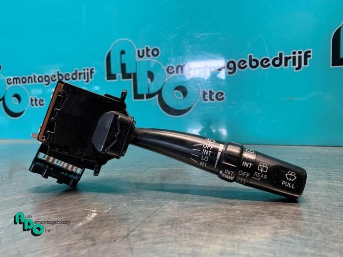 Commutateur essuie-glace d'un Toyota Corolla (Corolla 96-), -, 3 mois de garantie, Toyota, Utilisé