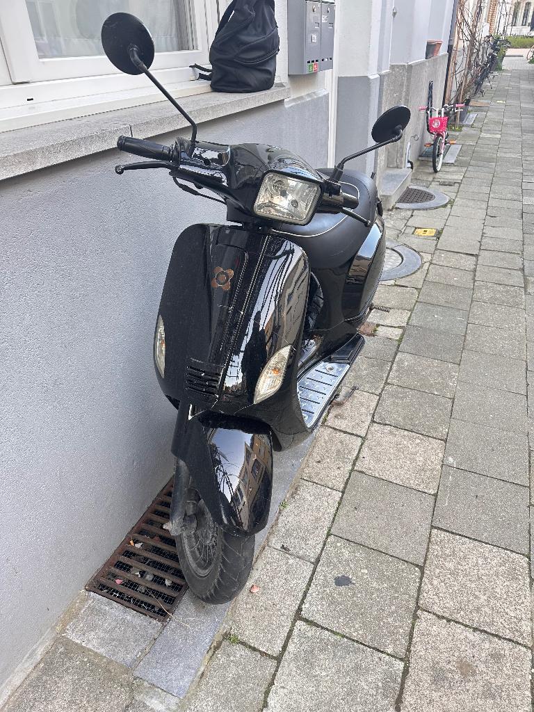Brommer 50cc B klass, Fietsen en Brommers, Brommers | Crossbrommers, Zo goed als nieuw, Overige merken, Ophalen