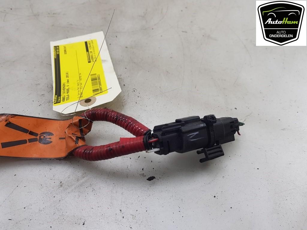 CABLE Tesla Model X (01-2013/-) (|101558500A|), Autos : Pièces & Accessoires, Électronique & Câbles, Autres marques automobiles