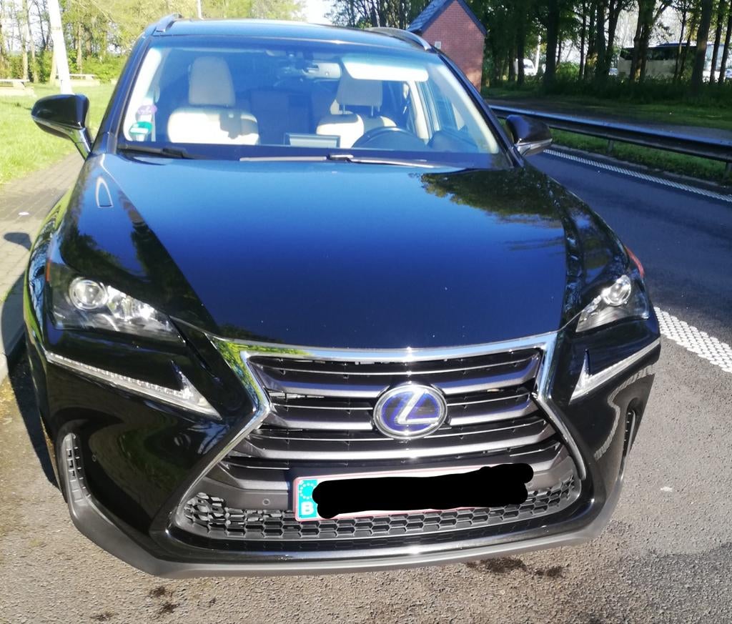 Lexus nx 300h uit 2015, Auto's, Lexus, 4x4, Onderhoudsboekje, Te koop, NX
