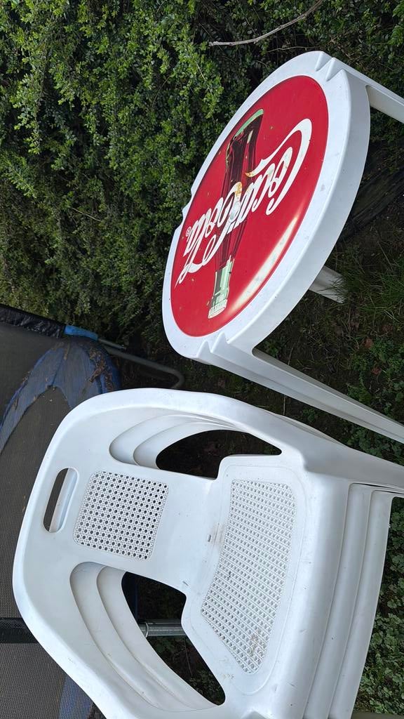 Table coca cola et 3 chaises blanc, Enlèvement, Comme neuf