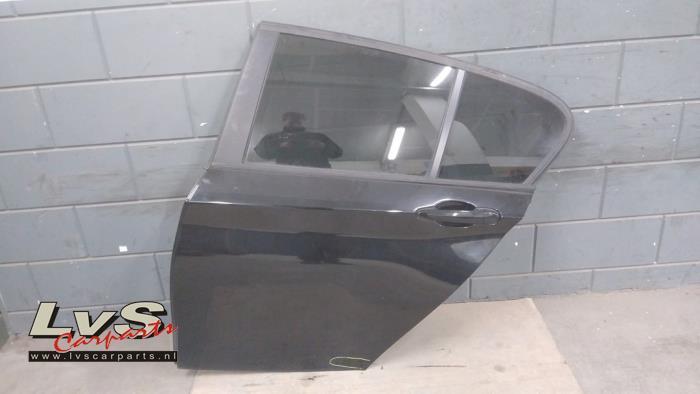 Portière 4portes arrière gauche d'un BMW 1-Serie (668), Autos : Pièces & Accessoires, Carrosserie & Tôlerie, Porte, BMW, Utilisé