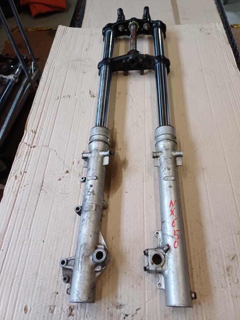 honda dominator 650 nx 650 voorvork, Ophalen of Verzenden, Gebruikt