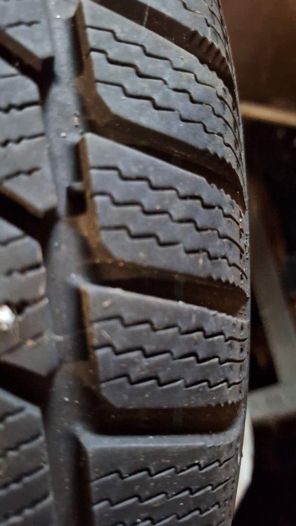 Pneu  neuf 205/60 R16 92H, Neuf, Pneus hiver, 16 pouces, Véhicule de tourisme