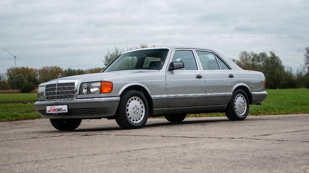 Mercedes 300 SE - W126 - Nieuwstaat, Automaat, 4 deurs, Achterwielaandrijving, https://public.car-pass.be/vhr/6dad2f3d-038f-44d0-a739-814f57bf30f4