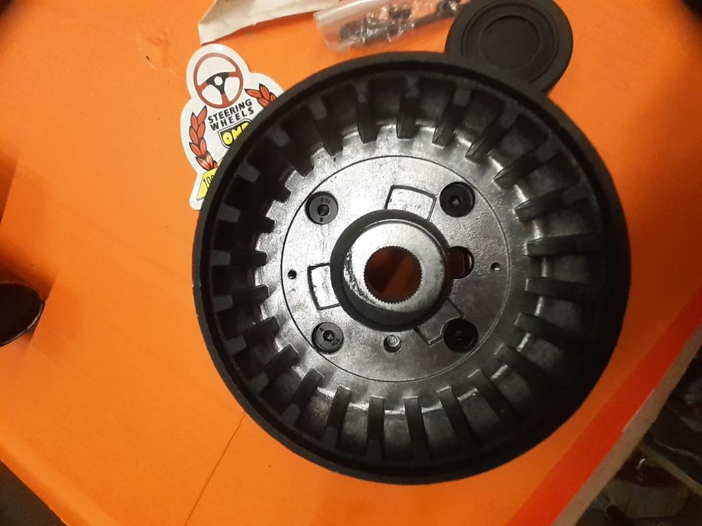 Moyeu volant omp  od /1960 po/92, Autos : Pièces & Accessoires, Enlèvement ou Envoi