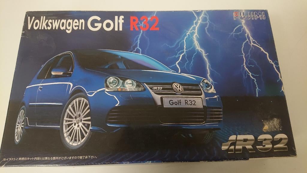 Maquette golf 5 r32, Hobby & Loisirs créatifs, Modélisme | Voitures & Véhicules, Fujimi, Enlèvement ou Envoi, Voiture, Plus grand que 1:32
