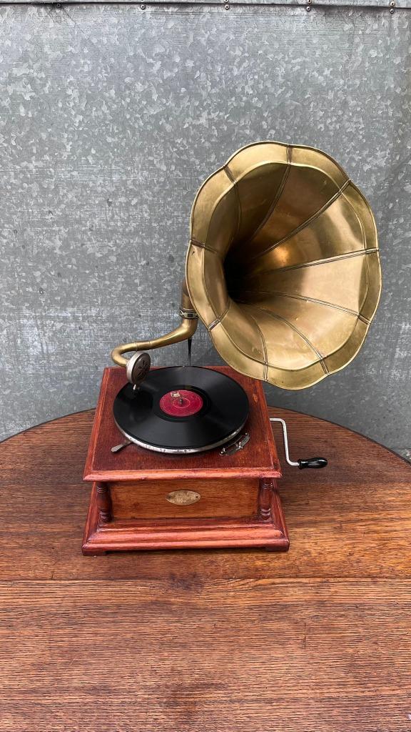 Antieke Grammofoon met Hoorn, Antiek en Kunst, Curiosa en Brocante, Ophalen