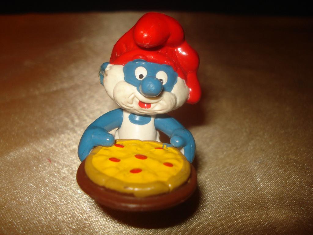 SCHTROUMPFS 20180 Grand Schtroumpf avec Pizza Années 80's, Collections, Schtroumpfs, Enlèvement ou Envoi, Neuf, Grand Schtroumpf