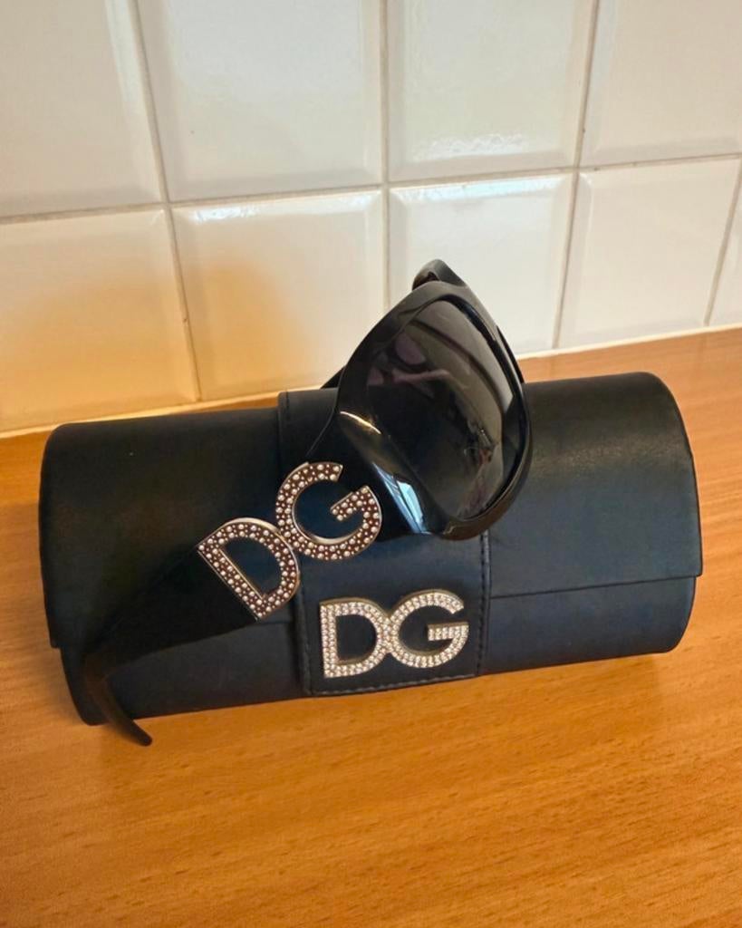 Zonnebril Dolce & Gabbana, Handtassen en Accessoires, Zonnebrillen en Brillen | Dames, Ophalen of Verzenden, Zo goed als nieuw