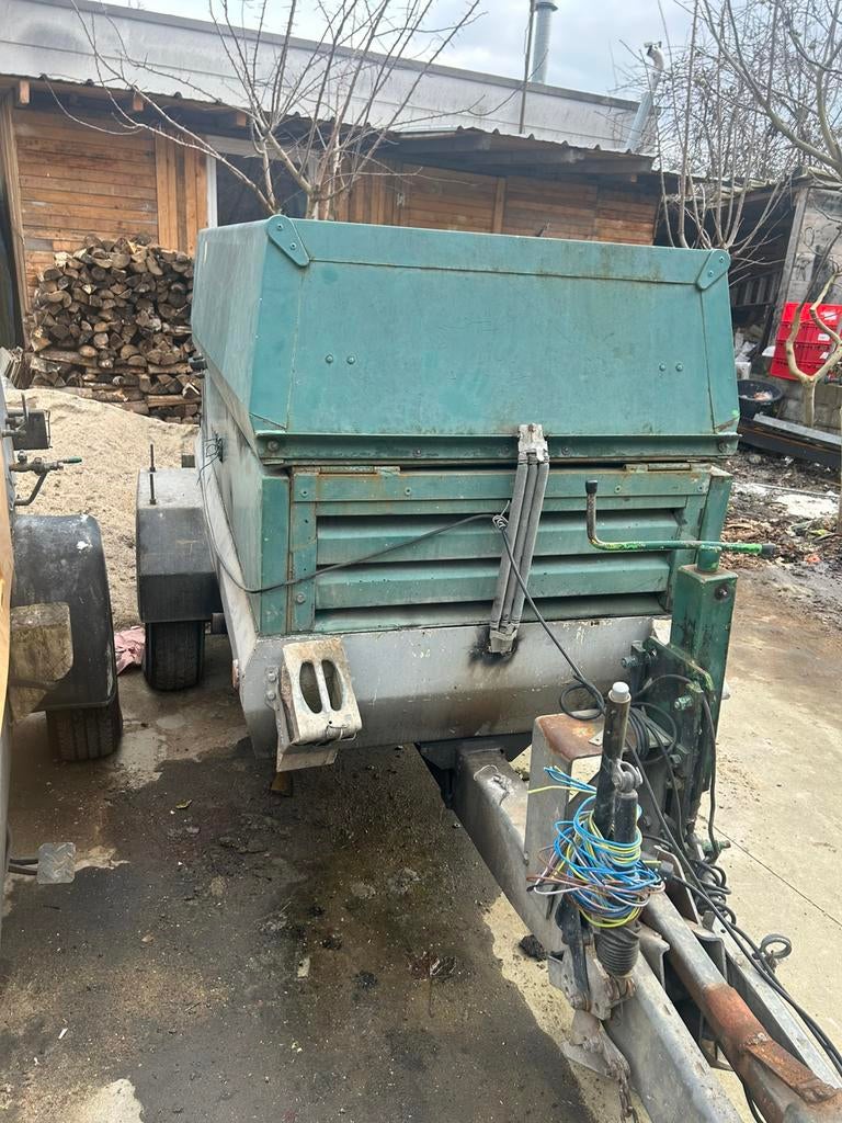 Pompe à chape MCM, Ophalen