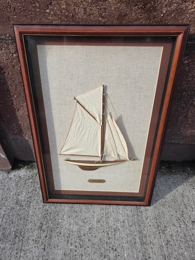 Antieke lijst, zeilboot Columbia., Huis en Inrichting, Minder dan 50 cm, 50 tot 75 cm, Ophalen of Verzenden, Zo goed als nieuw