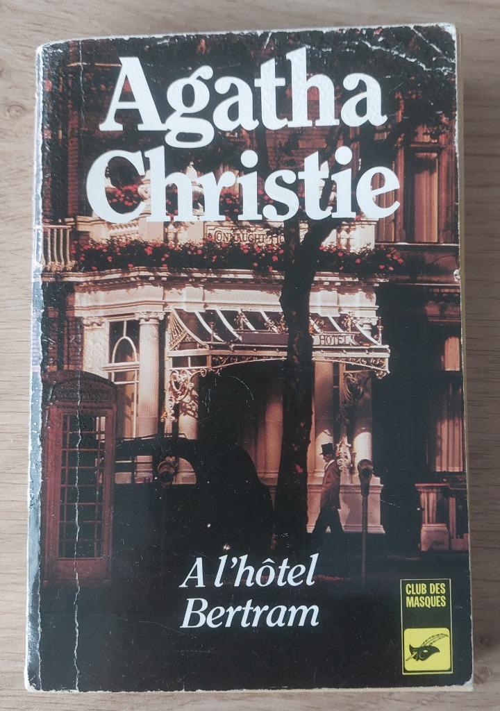 Agatha Christie - À l'hôtel Bertram, Ophalen of Verzenden, Gelezen, Agatha Christie