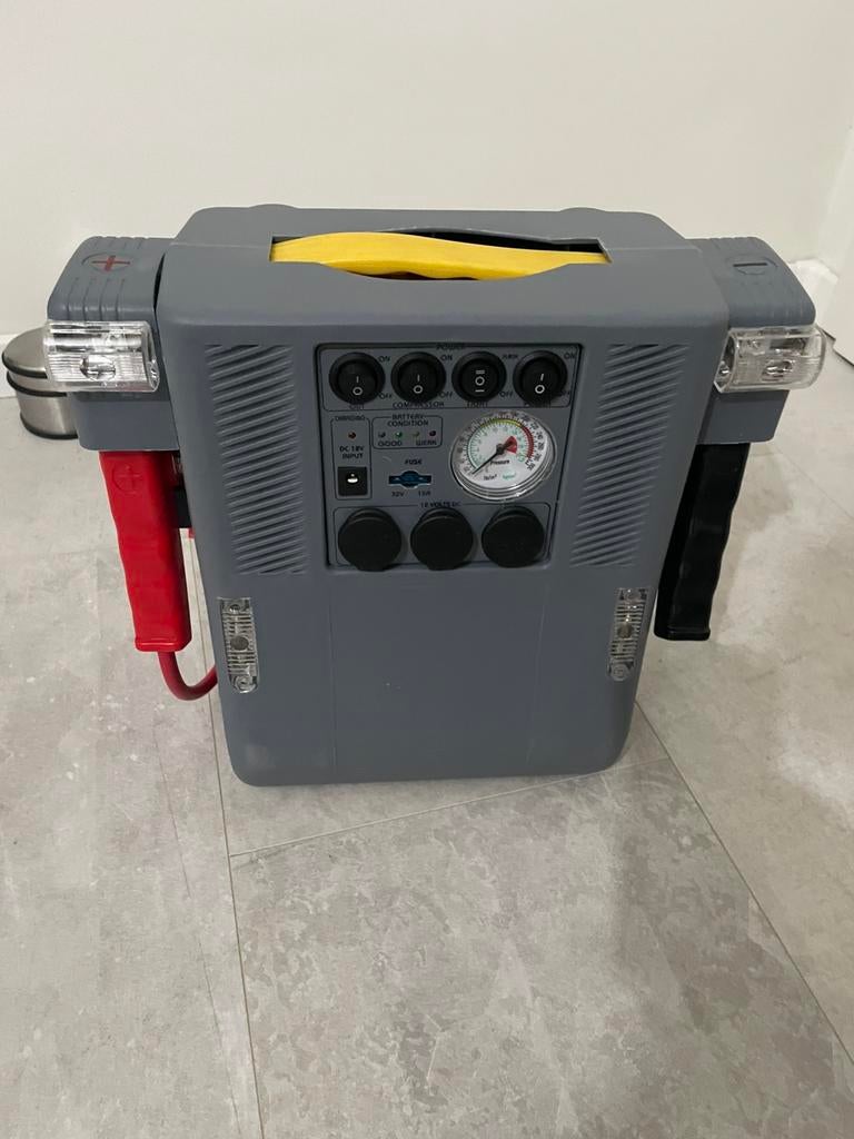 Jumpstarter en luchtpomp, Ophalen of Verzenden, Nieuw