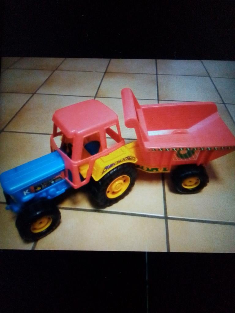 Tractor met kipkar (nauwelijks gebruikt), Enlèvement