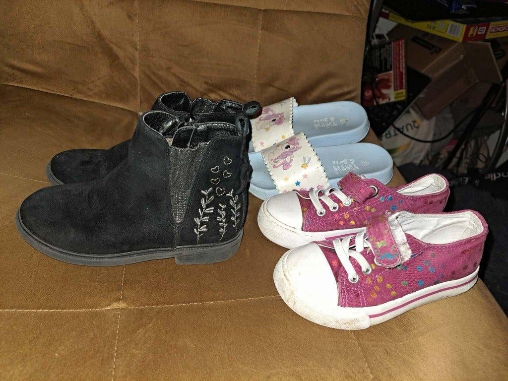 Nieuwe kinderschoenen in de maten 24,25,27,28-29, Jongen of Meisje, Nieuw, Ophalen of Verzenden, Laarzen
