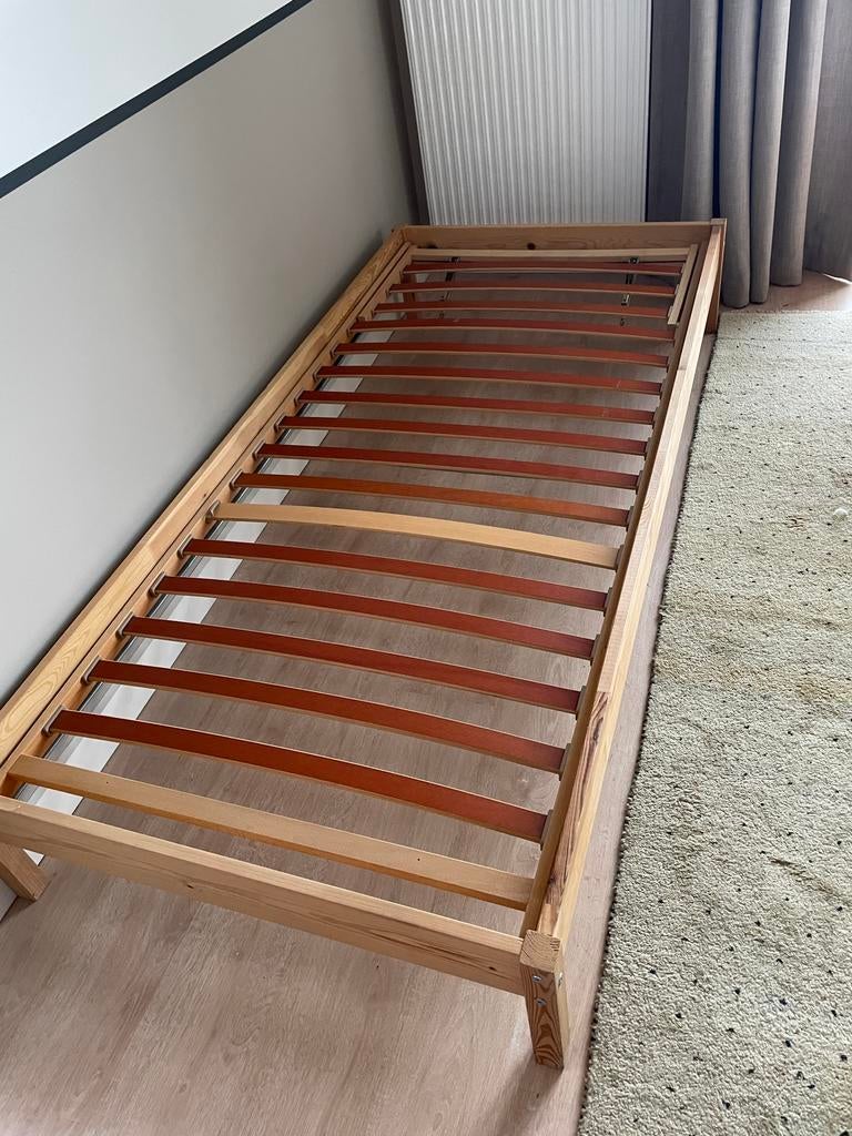 Lit simple, Maison & Meubles, Chambre à coucher | Lits, 90 cm, Une personne, Enlèvement, Utilisé
