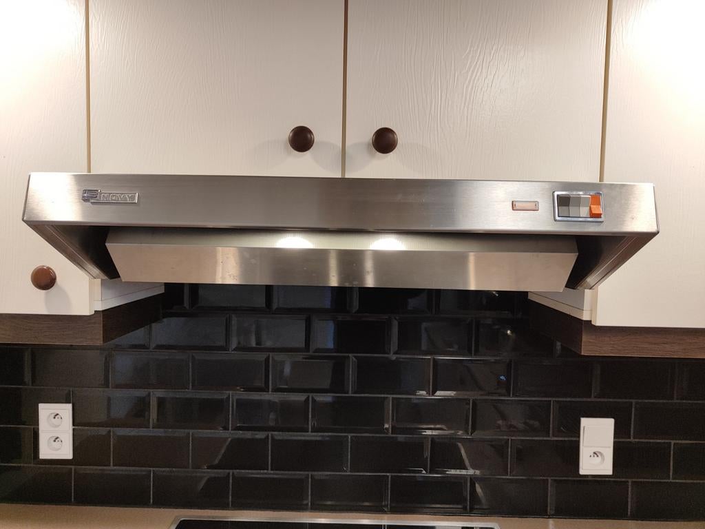 Novy dampkap, Elektronische apparatuur, Afzuigkappen, Ophalen