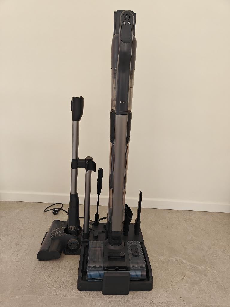 3-in-1 wet&dry cordless cleaner AEG 8000 (AW82U2DG), Ophalen, Nieuw, Reservoir, Stofzuiger