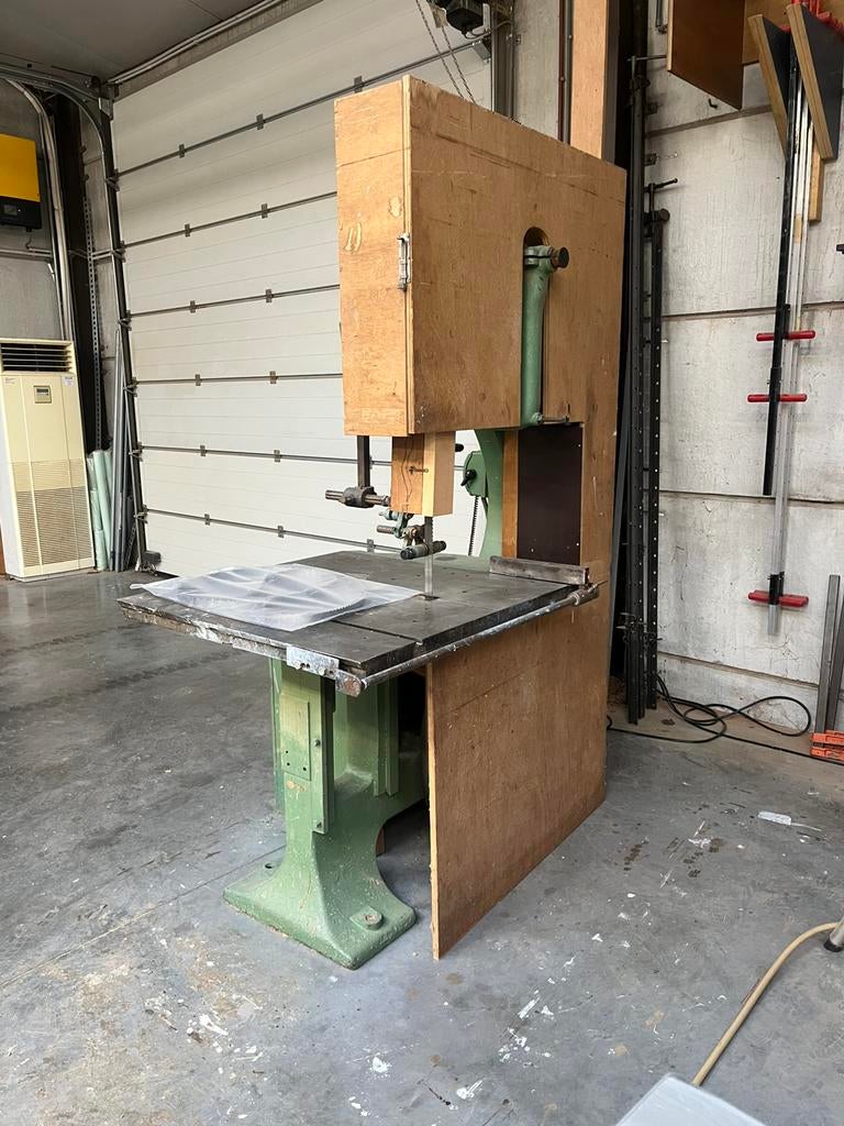 Lintzaag houtbewerking, Ophalen