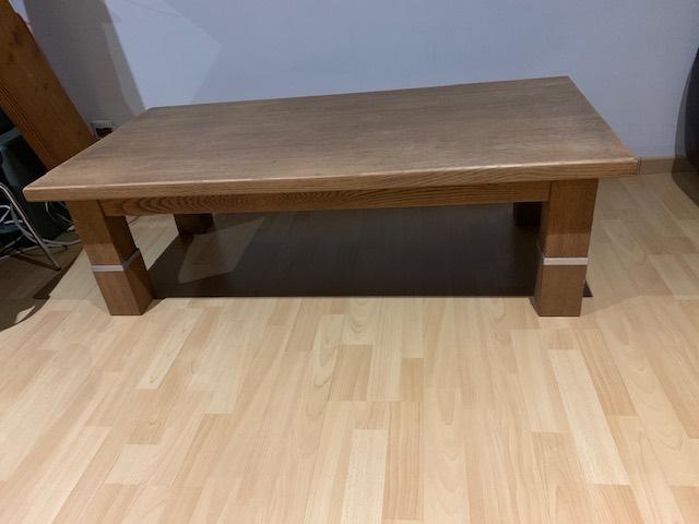 Zware modern landelijke eiken salontafel met aluminium bies, Huis en Inrichting, Tafels | Salontafels, Ophalen, Gebruikt, 100 tot 150 cm