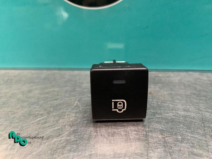 Commutateur verrouillage central des portes d'un Peugeot Par, Autos : Pièces & Accessoires, Autres pièces automobiles, Peugeot