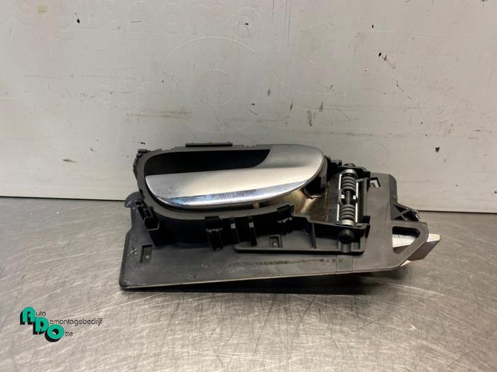 Poignée portière 2portes droite d'un Peugeot 307 (307 01-), -, 3 mois de garantie, Utilisé, -