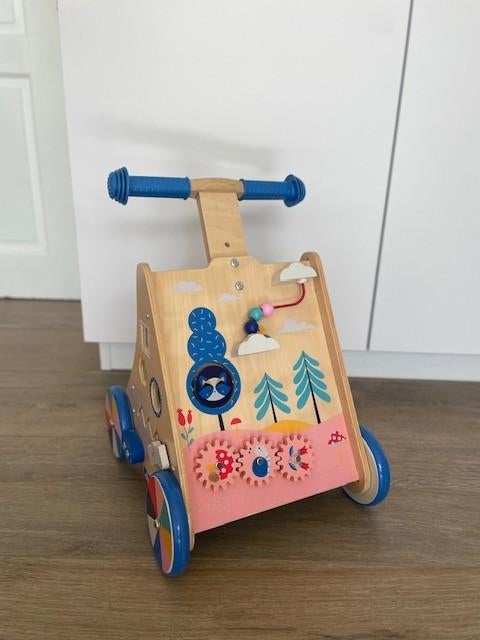 Chariot de marche multi-activités bois, trotteur, Enfants & Bébés, Enlèvement, Comme neuf, Jouet à Pousser ou Tirer