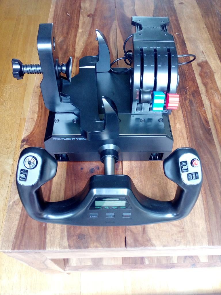 Pro Flight Yoke Saitek Logitech, Computers en Software, Joysticks, Zo goed als nieuw, Ophalen