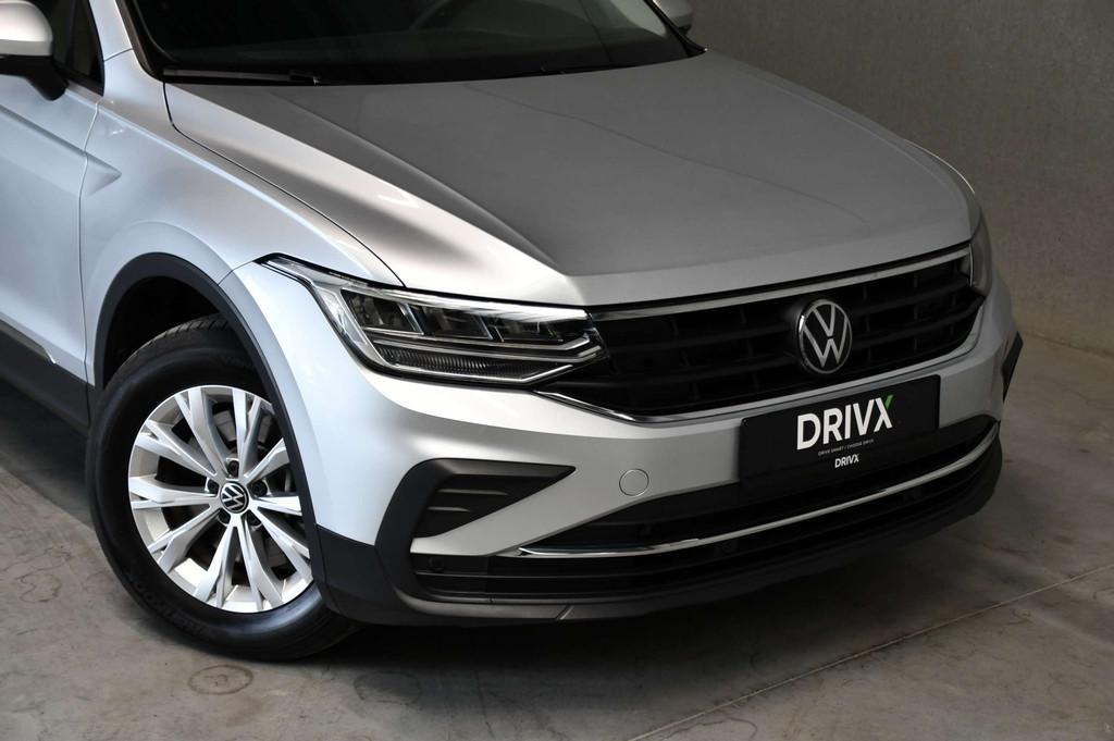 Volkswagen Tiguan Plug in - Carplay - ACC - DAB - Camera, Auto's, Volkswagen, Stof, 4 cilinders, https://public.car-pass.be/vhr/9b500109-242c-4292-b5ab-9239d53722fa
