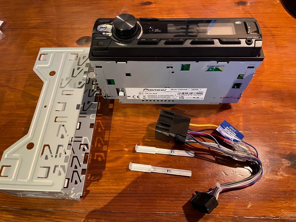 Pioneer MVH-310DAB autoradio met DAB-antenne, Ophalen of Verzenden, Zo goed als nieuw