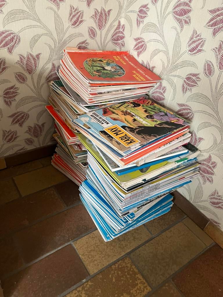 220 strips rode ridder, urbanus…, Boeken, Stripverhalen, Ophalen, Gelezen