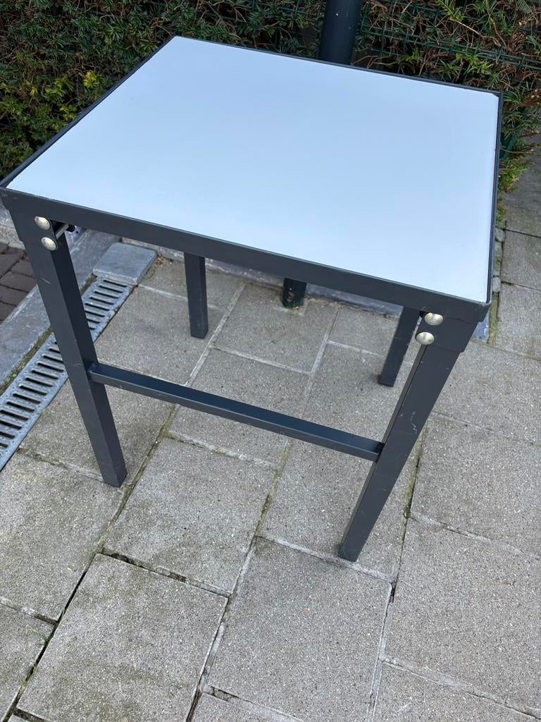 Etabli de travail solide (metal + bois), Bricolage & Construction, Enlèvement, Utilisé