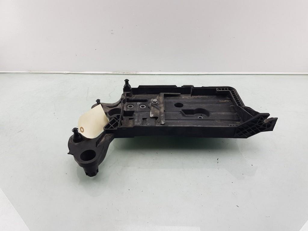 BAC A BATTERIE Volkswagen Golf VII (AUA) (01-2012/03-2021), Utilisé, Volkswagen
