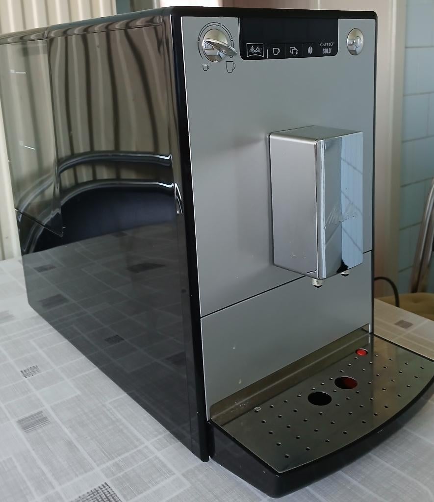 Koffiemachine melitta caffeo solo, Ophalen, Afneembaar waterreservoir, Gebruikt, Koffiemachine