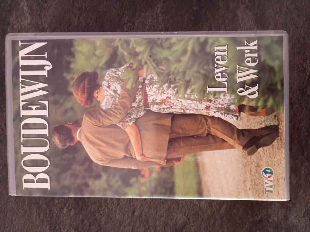 Video Cassette . Boudewijn en Fabiola ., Postzegels en Munten, Bankbiljetten | Afrika, Ophalen of Verzenden